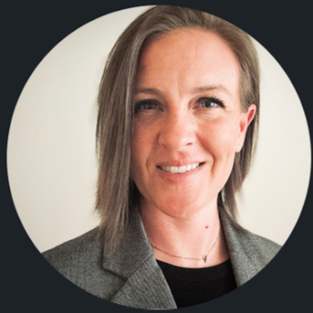 Meet your Posher, Courtney